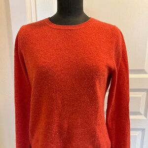 ENTIRE CLOSET NOW $10 PER ITEM!    Tahari orange cashmere sweater, size M